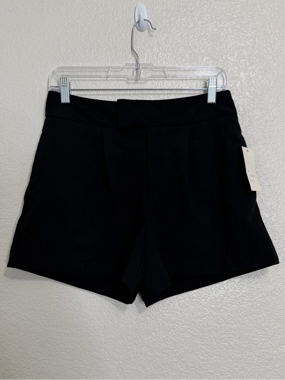 NWT A New Day Black Stretch High-Waisted Trouser Shorts, Size 6